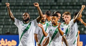 في الجولة الثالثة من دوري روشن.. كلاسيكو مرتقب بين الأهلي والهلال.. وديربي يجمع النصر والرياض في الجولة الثالثة من دوري روشن.. كلاسيكو مرتقب بين الأهلي والهلال.. وديربي يجمع النصر والرياض