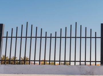 أمانة حفر الباطن تواصل حملتها التوعوية تحت شعار سورك يفرق