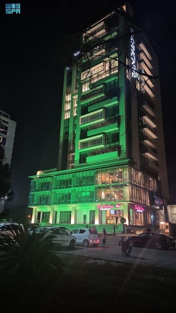 شاهد .. إسلام آباد تتوشح بألوان علمي المملكة وباكستان احتفاء بتوقيع البلدين اتفاقية الدفاع الإستراتيجي المشترك شاهد .. إسلام آباد تتوشح بألوان علمي المملكة وباكستان احتفاء بتوقيع البلدين اتفاقية الدفاع الإستراتيجي المشترك