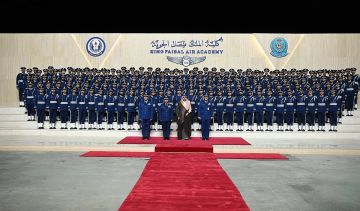 نائب وزير الدفاع يرعى حفل تخريج الدورة 106 بكلية الملك فيصل الجوية