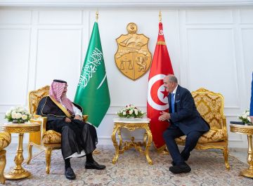 وزير الخارجية يلتقي نظيره التونسي ويترأسان اجتماع الدورة الرابعة للجنة المتابعة والتشاور السياسي