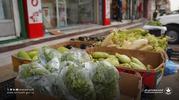 أمانة الرياض تغلق 231 منشأة مخالفة وتتلف 7.3 أطنان من الأغذية الفاسدة أمانة الرياض تغلق 231 منشأة مخالفة وتتلف 7.3 أطنان من الأغذية الفاسدة