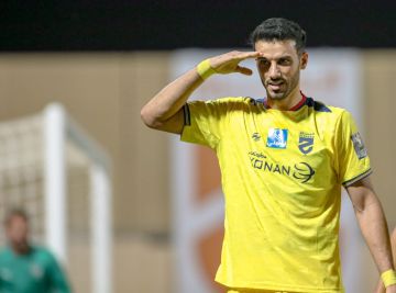 تفاعل على تصرف قام به عمر السومة تجاه جماهير الأهلي بعد خسارة الحزم تفاعل على تصرف قام به عمر السومة تجاه جماهير الأهلي بعد خسارة الحزم