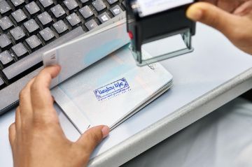 الداخلية تطلق ختما خاصا بمناسبة اليوم الوطني السعودي الـ 95 عبر المنافذ الدولية