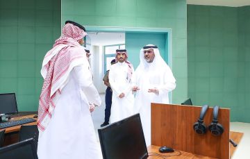 رئيس جامعة شقراء يقوم بجولات ميدانية .. تفقد الكليات وإلتقى بمنسوبيها رئيس جامعة شقراء يقوم بجولات ميدانية .. تفقد الكليات وإلتقى بمنسوبيها