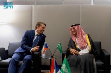 وزير الدولة للشؤون الخارجية يلتقي نائب وزير خارجية التشيك