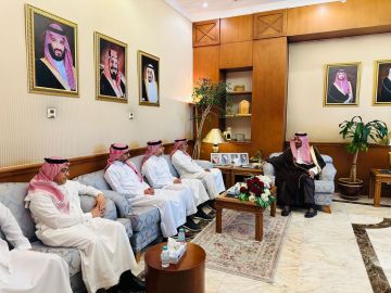 محافظ القطيف يلتقي مجلس إدارة نادي الخليج