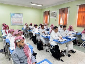 مكة المكرمة .. الحياة تعود للمدارس بأجواء فرح وحماس مع انطلاقة العام الجديد