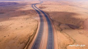 طريق حائل - الجوف.. شريان يربط وسط المملكة بشمالها حيث تتلاقى رمال النفود مع طموحات المستقبل