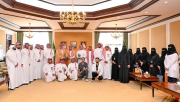 نائب أمير تبوك يكرم تجمع تبوك الصحي لحصوله على جائزة أداء الصحة في نسختها السابعة نائب أمير تبوك يكرم تجمع تبوك الصحي لحصوله على جائزة أداء الصحة في نسختها السابعة