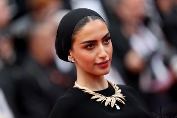 إطلالات النجمات في اليوم الوطني السعودي بين التراث والحداثة إطلالات النجمات في اليوم الوطني السعودي بين التراث والحداثة