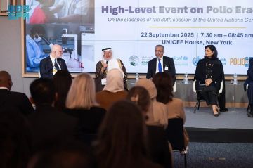 الدكتور الربيعة: السعودية تسهم بـ500 مليون دولار لمبادرة استئصال شلل الأطفال عالميا الدكتور الربيعة: السعودية تسهم بـ500 مليون دولار لمبادرة استئصال شلل الأطفال عالميا