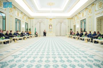 نيابة عن خادم الحرمين الشريفين.. ولي العهد يتسلم أوراق اعتماد سفراء عدد من الدول المعينين بالمملكة نيابة عن خادم الحرمين الشريفين.. ولي العهد يتسلم أوراق اعتماد سفراء عدد من الدول المعينين بالمملكة