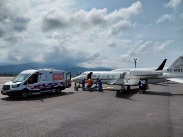 السفارة السعودية في جورجيا تتابع نقل مواطن مصاب عبر طائرة إخلاء طبي