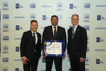 مطارات الدمام تتسلم شهادة اعتماد تجربة العميل المستوى الرابع لمطار الملك فهد الدولي