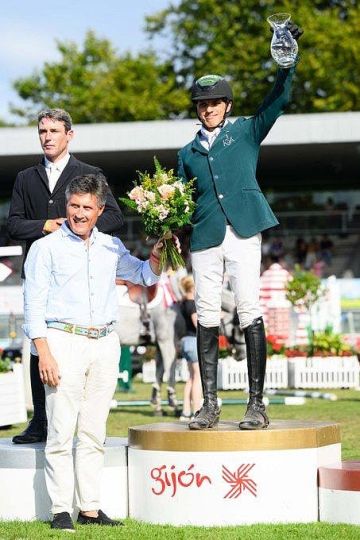 الفارس السعودي الشربتلي يتوج بالمركزين الأول والثاني في بطولة خيخون الإسبانية