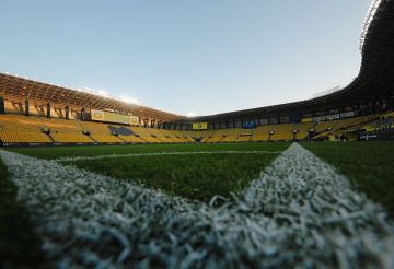 النصر في مواجهة التعاون.. التشكيلة والقنوات الناقلة مجانا