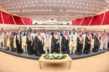 نائب أمير جازان يشهد حفل ختام أعمال تجمع جازان الصحي 2025 نائب أمير جازان يشهد حفل ختام أعمال تجمع جازان الصحي 2025