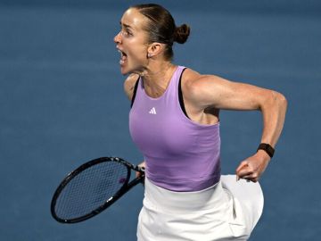 سفيتولينا تتغلب على وانغ في أوكلاند لتحقق لقبها 19 في بطولات اتحاد لاعبات التنس