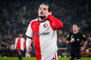 شبح إبستين يلاحق هيلاري وزوجها.. وتلويح بـ ازدراء الكونجرس شبح إبستين يلاحق هيلاري وزوجها.. وتلويح بـ ازدراء الكونجرس