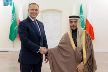 رئيس جمهورية بولندا يستقبل سمو وزير الخارجية