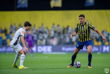 سيف في ضيافة تركي آل الشيخ.. الأحلام تتحقق في الرياض سيف في ضيافة تركي آل الشيخ.. الأحلام تتحقق في الرياض