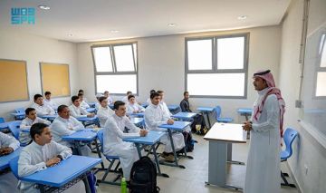 توجه وطني لبناء الإنسان.. مسح التعليم: 92 من الطلاب التزموا بالدوام