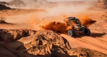 الراجحي و9 متسابقين يقررون الانسحاب.. هينك لاتيغان يخطف صدارة ترتيب فئة السيارات برالي داكار 2026