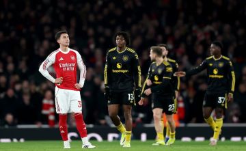 مانشستر يونايتد يصعق أرسنال المتصدر ويشعل المنافسة على اللقب