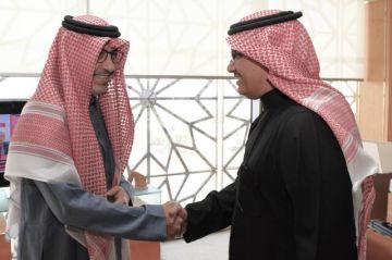 سفير خادم الحرمين بالقاهرة يبحث جهود العمل الإنساني ودعم الفلسطينيين سفير خادم الحرمين بالقاهرة يبحث جهود العمل الإنساني ودعم الفلسطينيين