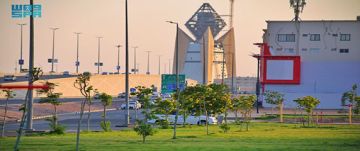 مشهد بصري وحضري رائع.. الأكاسيا تكسو حدائق حائل بحلة ذهبية مشهد بصري وحضري رائع.. الأكاسيا تكسو حدائق حائل بحلة ذهبية