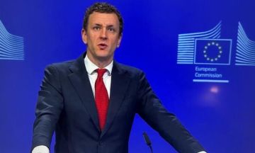 الاتحاد الأوروبي يدعو إلى الحوار بدلا من التصعيد في مواجهة تهديدات ترامب حيال غرينلاند