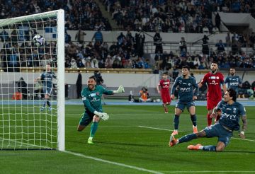 شاهد.. الهلال يخطف الصدارة من النصر
