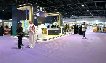 الثلوج تجبر السلطات الفرنسية على إلغاء 15 من رحلات باريس الثلوج تجبر السلطات الفرنسية على إلغاء 15 من رحلات باريس