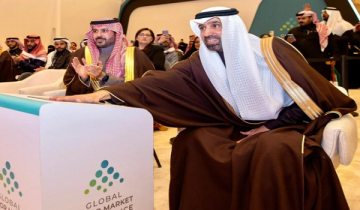 وزير الموارد البشرية يدشن مبادرة الإرشاد المهني الشامل