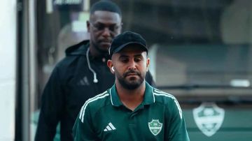 رد حاسم من رياض محرز حول مستقبله مع الأهلي السعودي