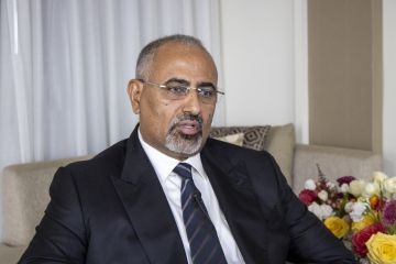 رويترز: وفد من المجلس الانتقالي الجنوبي اليمني بقيادة الزبيدي سيتوجه إلى السعودية