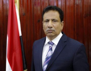 محافظ المهرة يرحب بمؤتمر الرياض ويؤكد دعم جهود المملكة في إنهاء الصراع