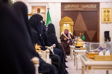 أمير القصيم: يطلع على اعمال وانجازات جمعية استثمار عنيزة