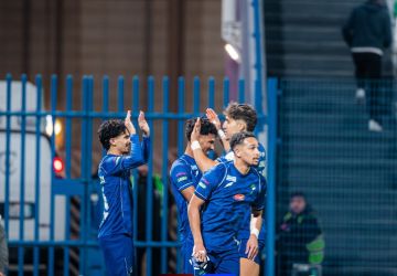 الفتح يفوز على الرياض بثلاثية في دوري روشن