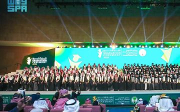  التخصصي يحتفل بتخريج 379 طبيبا