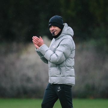 روسنير مدرب تشيلسي الجديد يرحب بالضغوط