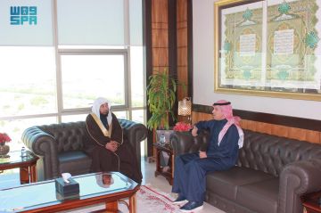 وزير الأوقاف والشؤون الإسلامية الكويتي يلتقي عضو هيئة كبار العلماء الشيخ الدكتور سامي الصقير