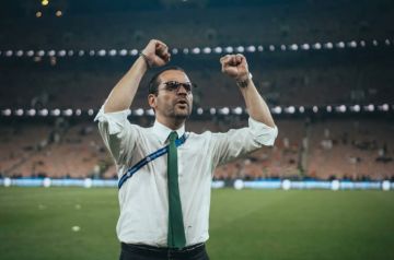 مفاجأة.. الهلال يفاوض برشلونة لضم ليفاندوفسكي مفاجأة.. الهلال يفاوض برشلونة لضم ليفاندوفسكي