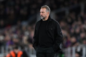  سعيد جدا بما شاهدناه .. مدرب برشلونة يشيد بالجماهير والملاعب في السعودية