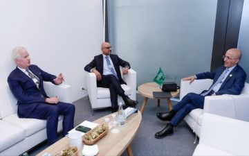 الجدعان يبحث تعزيز التعاون بين المؤسسات المالية العالمية والسعودية الجدعان يبحث تعزيز التعاون بين المؤسسات المالية العالمية والسعودية