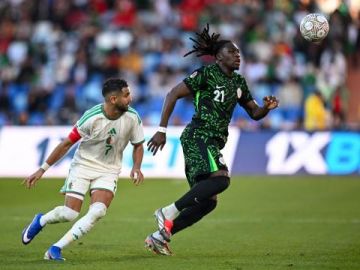 نيجيريا تقصي الجزائر وتضرب موعدا مع المغرب في نصف نهائي أمم أفريقيا