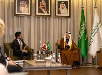 لاف الأستراليين بلا كهربا بعد إعصار مداري ضرب كوينزلاند