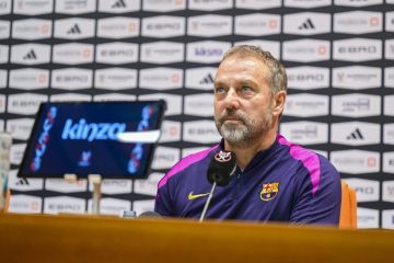 مدربا برشلونة وريال مدريد يعلنان الجاهزية.. ويشيدان بالدعم الجماهيري في جدة مدربا برشلونة وريال مدريد يعلنان الجاهزية.. ويشيدان بالدعم الجماهيري في جدة