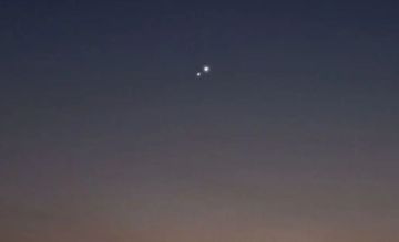 رصد اقتران الزهرة وعطارد في سماء السعودية اليوم